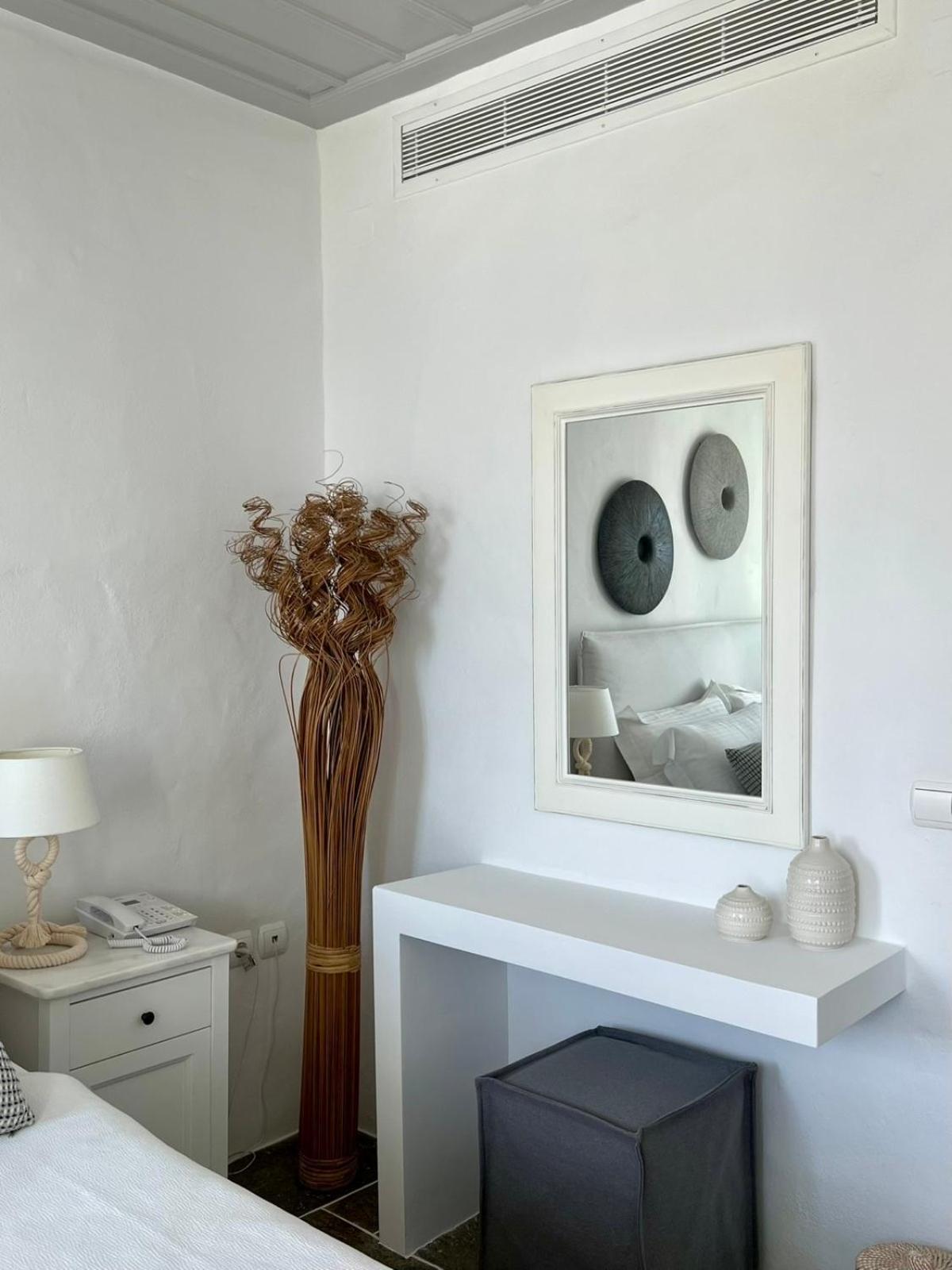 Niriedes Hotel Platis Gialos  Exteriér fotografie